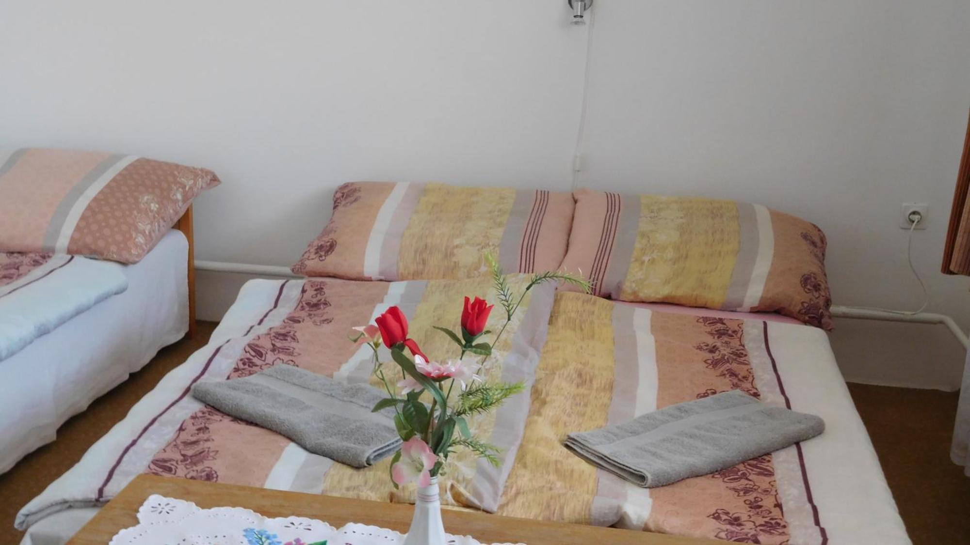 Ferienwohnung Napfeny Vendeghaz Miskolc Exterior foto